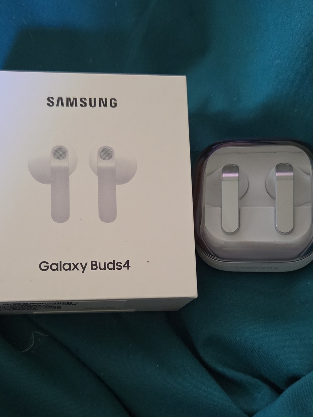 Samsung Silver and Gray True Wireless Earbuds with Charging Case - Picture 4 of 4
